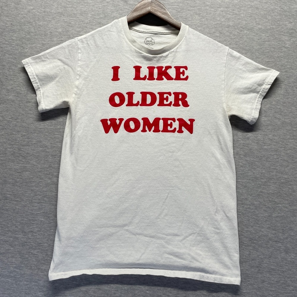 Danny Duncan T-Shirt Men's S White Graphic Print Cotton I Like Older Women Logo